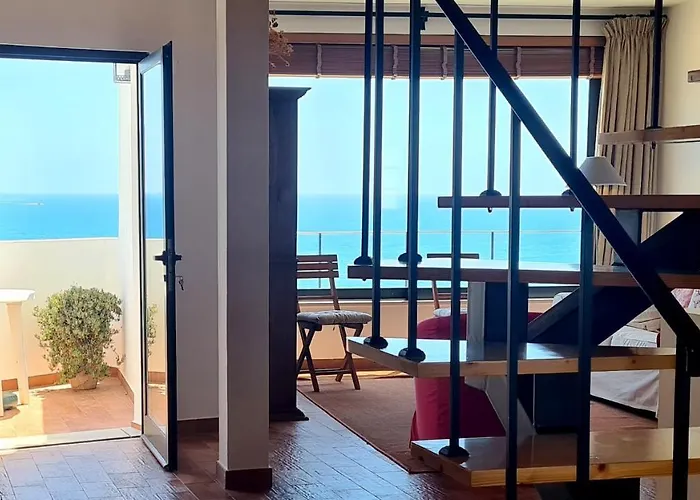 Cliffs House 度假居 *