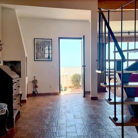 Будинок відпочинку Cliffs House Албуфейра