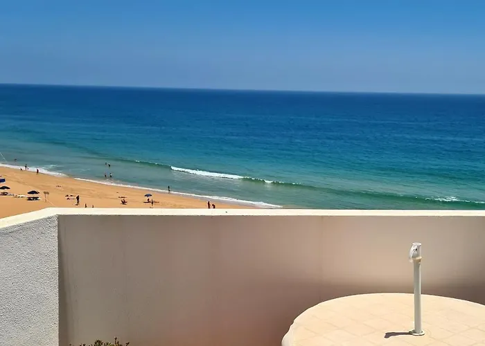 Сasa de vacaciones Cliffs House Albufeira